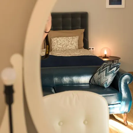 R38 - Artists Luxury Apartment Budapest