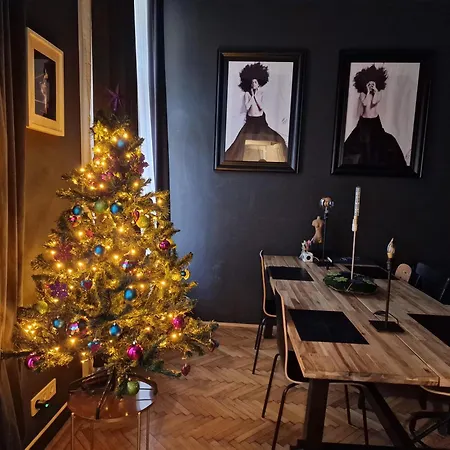 R38 - Artists Luxury 아파트 *