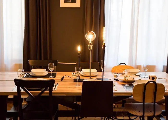 Apartment R38 - Artists Luxury