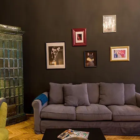 R38 - Artists Luxury Lejlighed